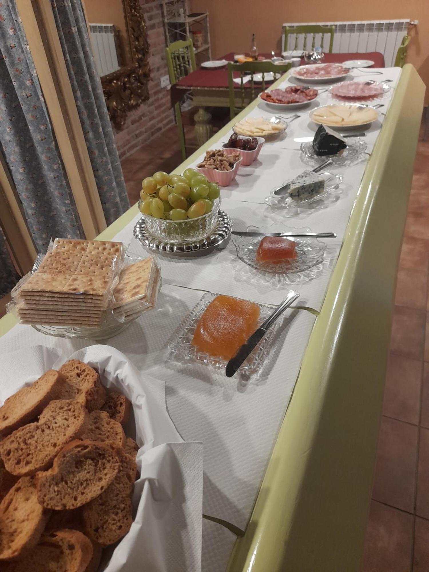 La Posada Del Canario Onís Eksteriør billede