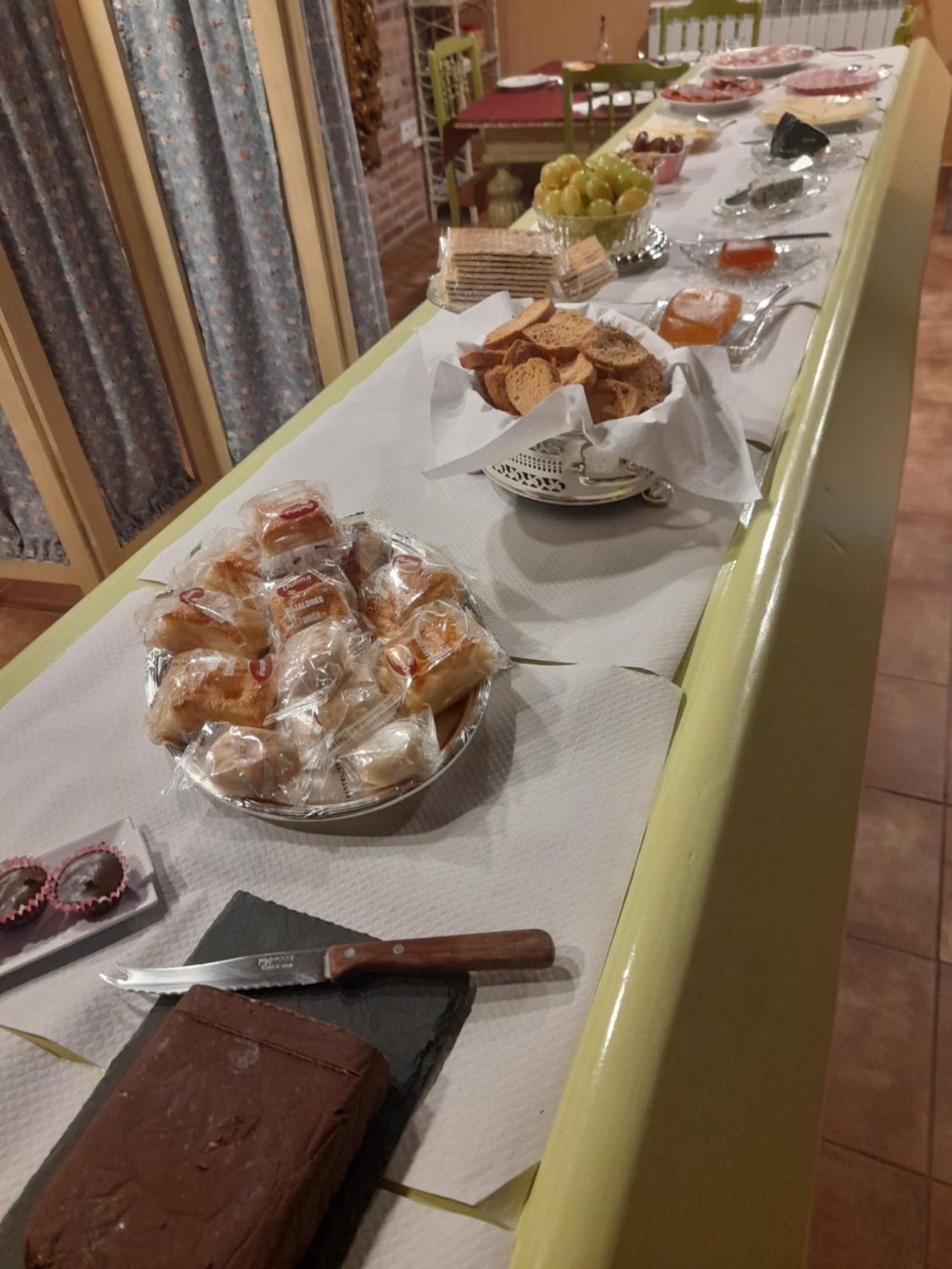 La Posada Del Canario Onís Eksteriør billede